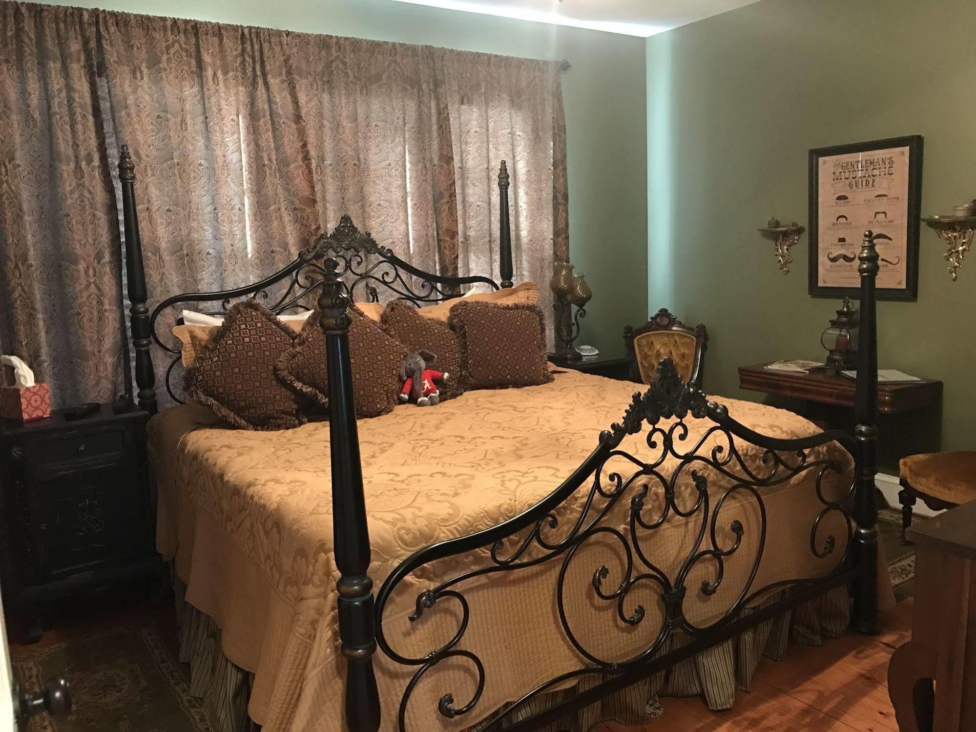 Bama Bed And Breakfast - Chimes Suite Tuscaloosa Εξωτερικό φωτογραφία