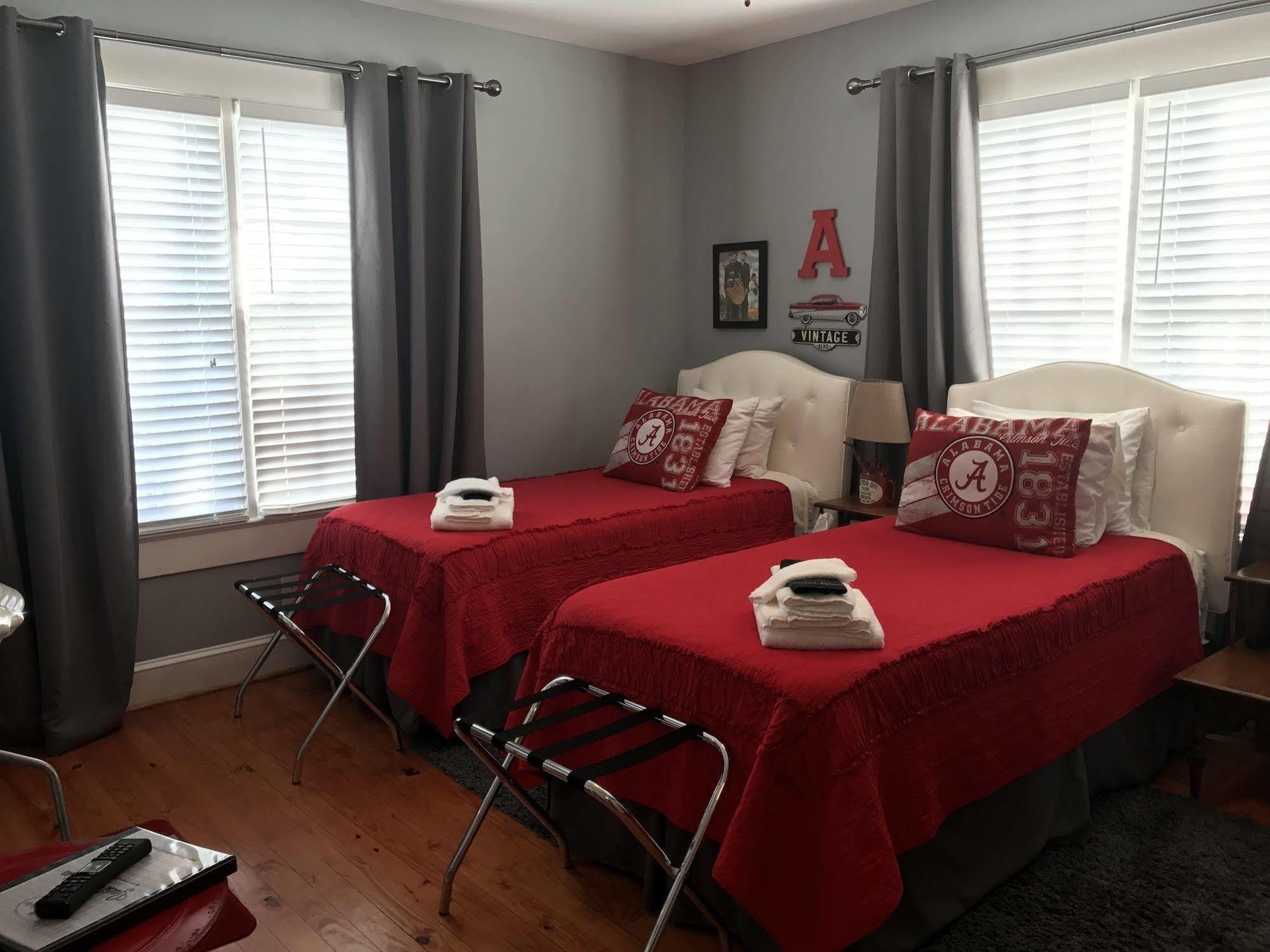 Bama Bed And Breakfast - Chimes Suite Tuscaloosa Εξωτερικό φωτογραφία